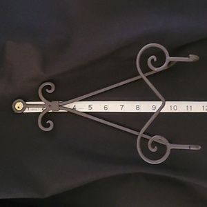 Display hook